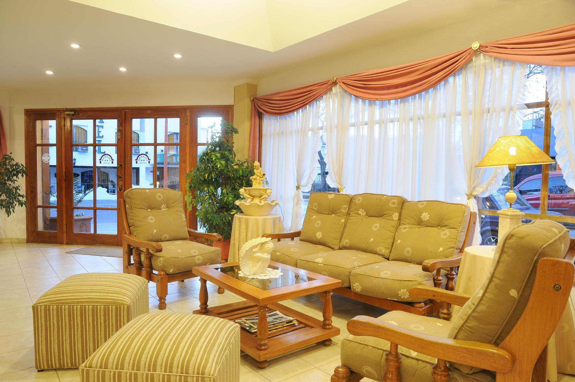 Hotel Salerno Villa Carlos Paz Buitenkant foto